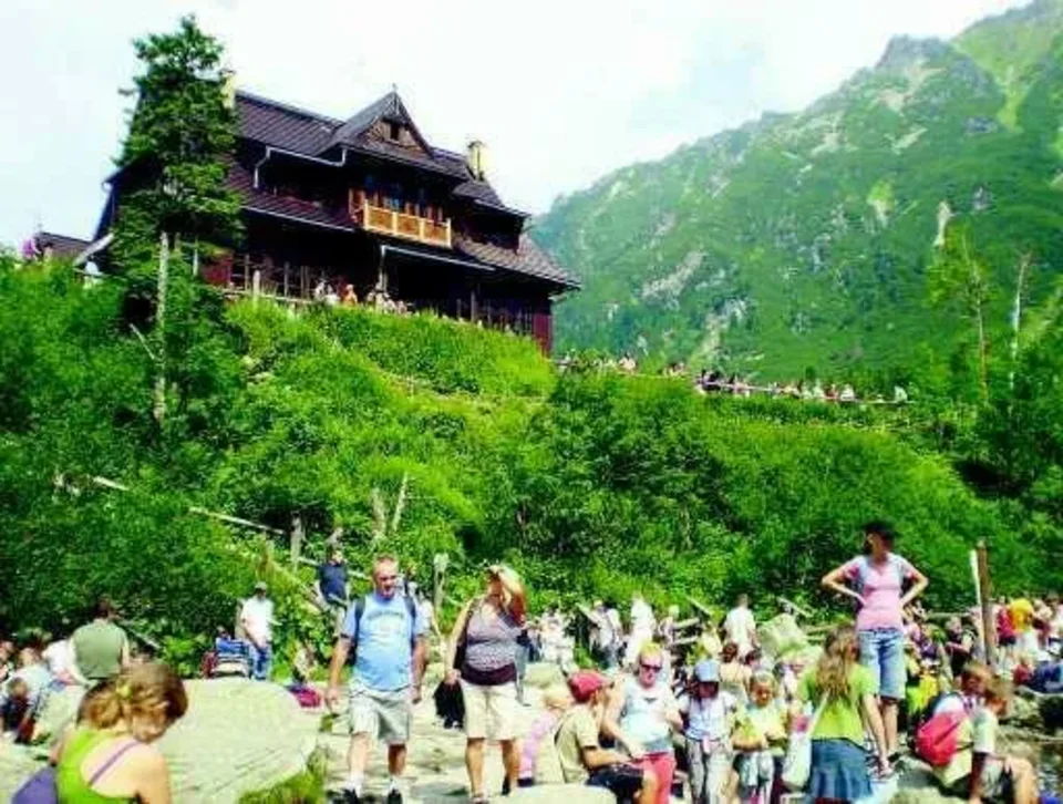 Tatry zaczynają się zapełniać turystami