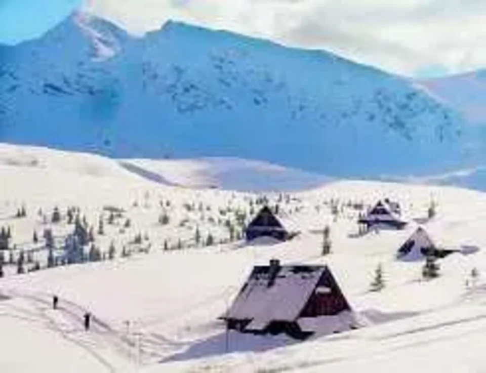 Dom alpinistów na Hali Gąsienicowej pod lawiną
