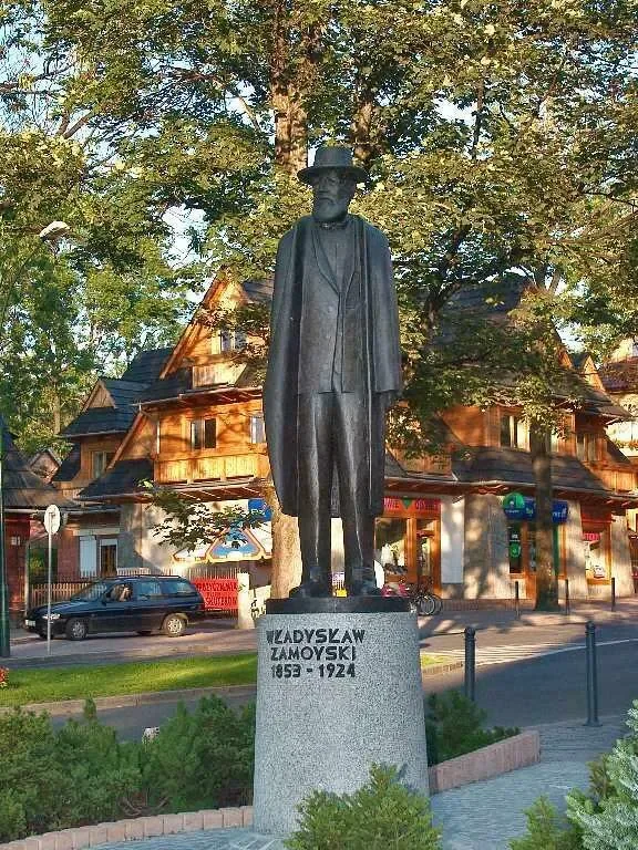 Pomnik hr Władysława Zamoyskiego