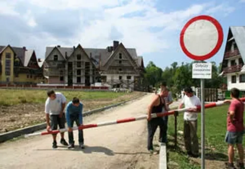 Szlaban dla ciężarówek na Pardałówce