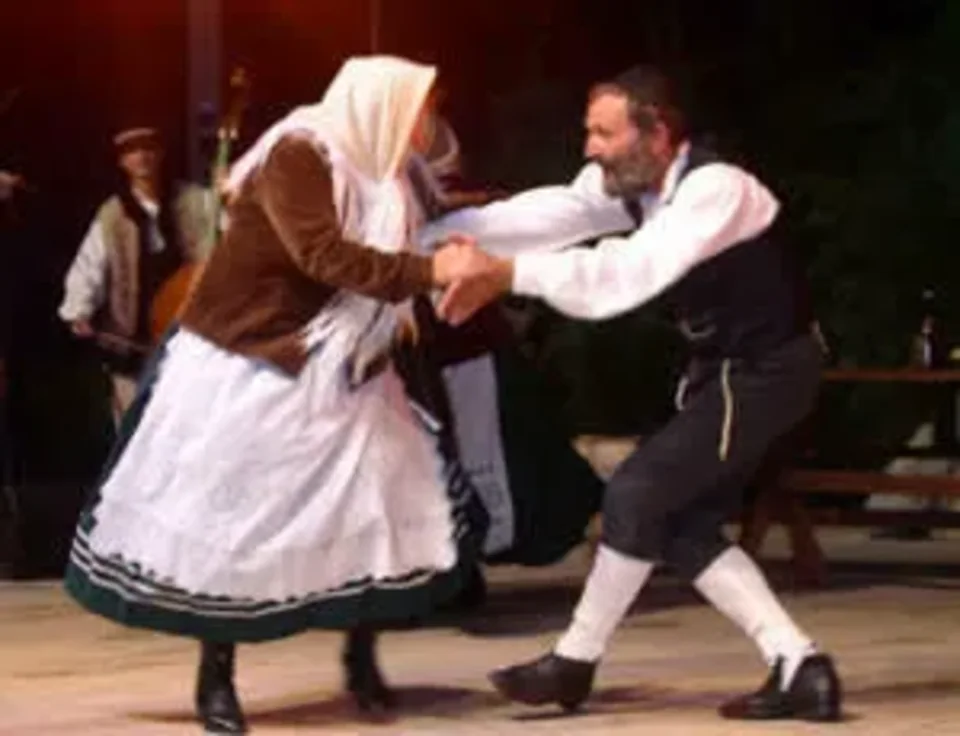 Wesele, posiady i ostatki