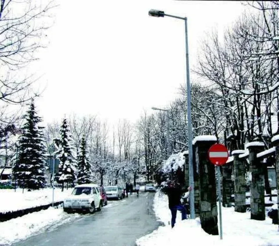 Zakopiańskie lampy w nocy bez nadzoru