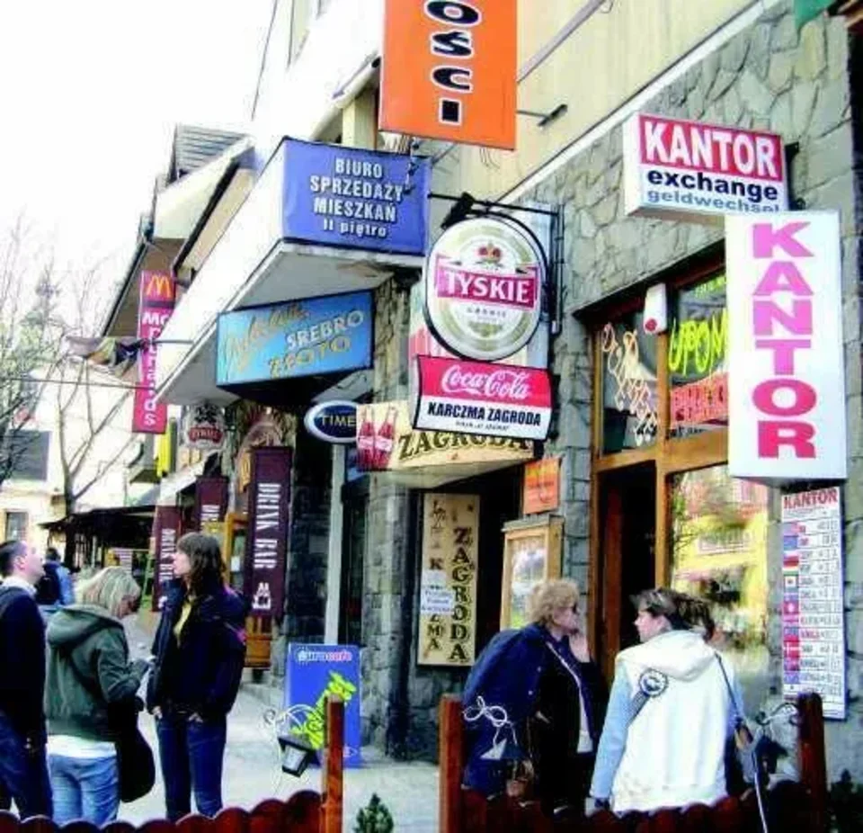 Kakofonia reklam