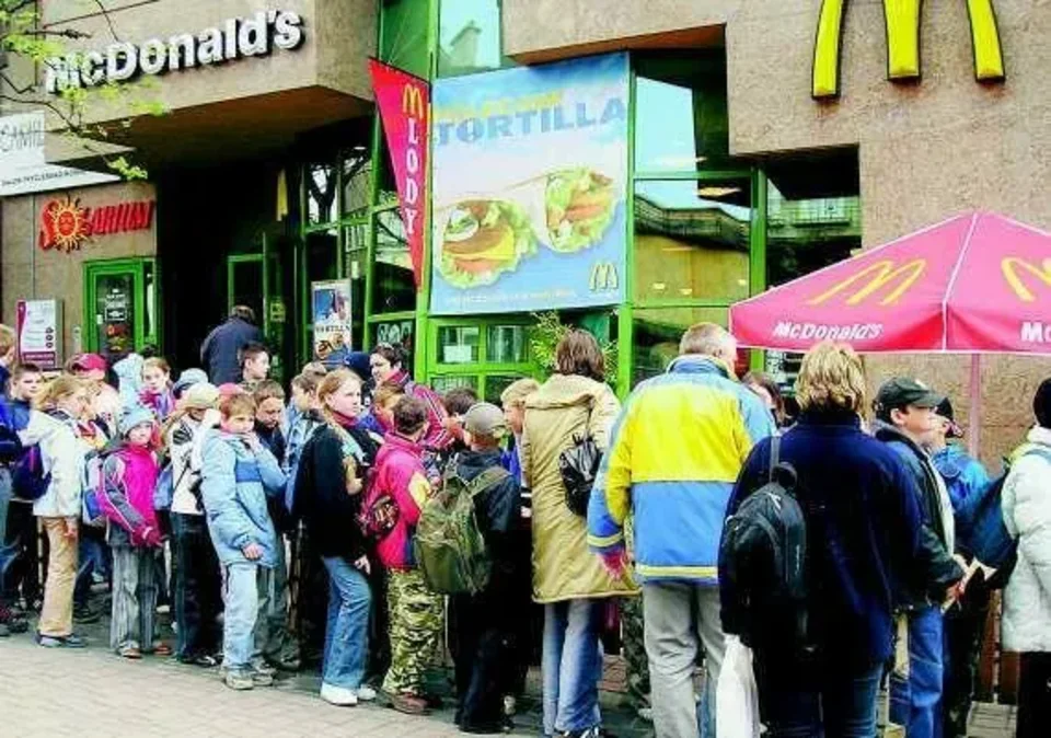 Na zielonych szkołach leją się rzeki alkoholu