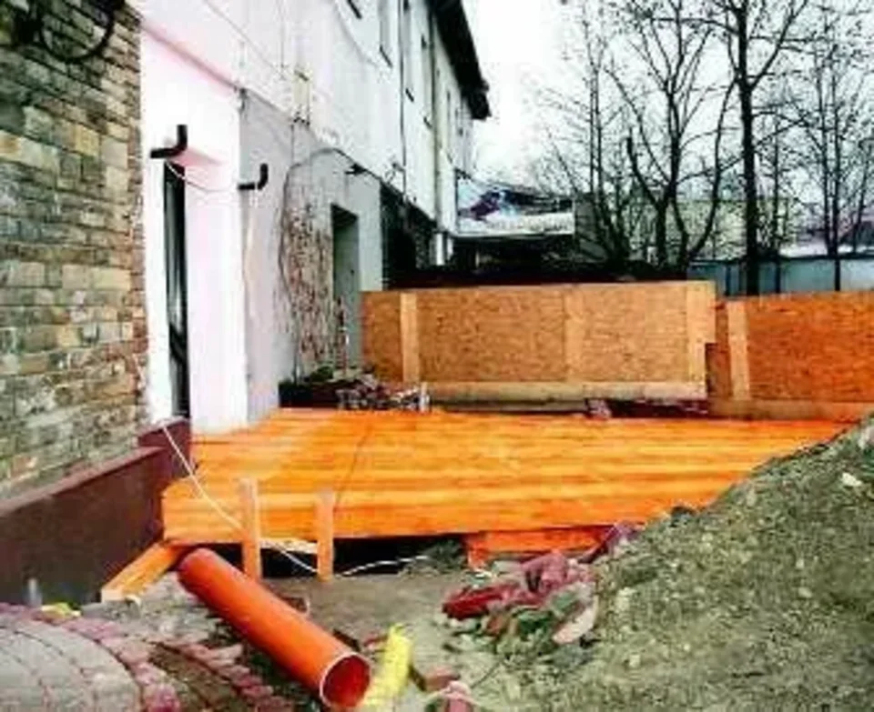 Wielka dziura na Krupówkach będzie załatana jeszcze przed zimą