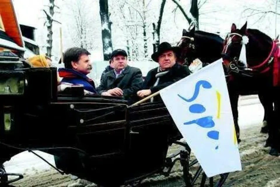 Kaszubi przywieźli w Tatry wyczekiwany przez górali śnieg