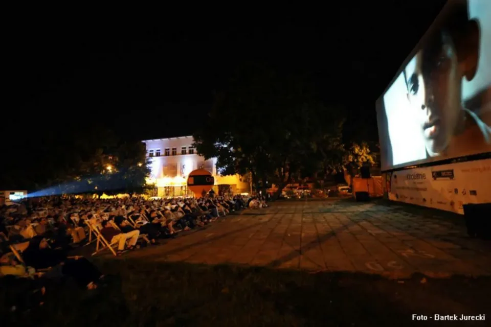 Kino na 50 tysięcy osób?