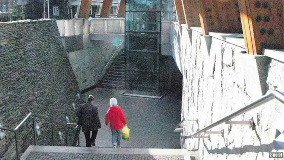 W końcu naprawią przejście?