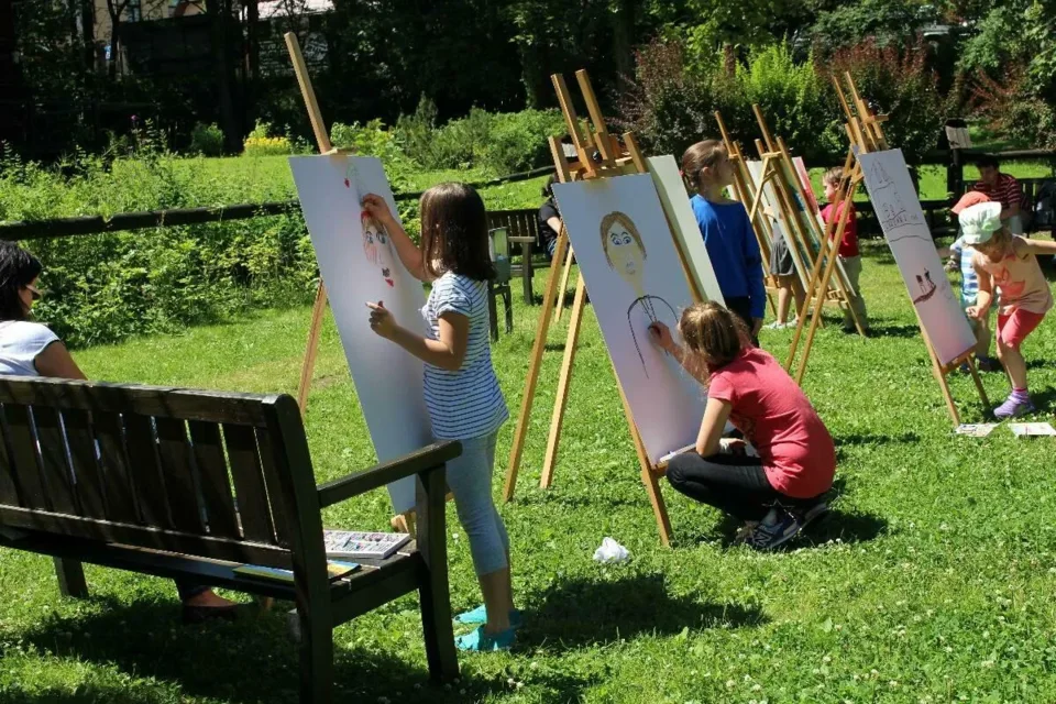 Warsztaty dla dzieci pt. "Inspiracje-stylizacje, czyli zabawa z kostiumem"