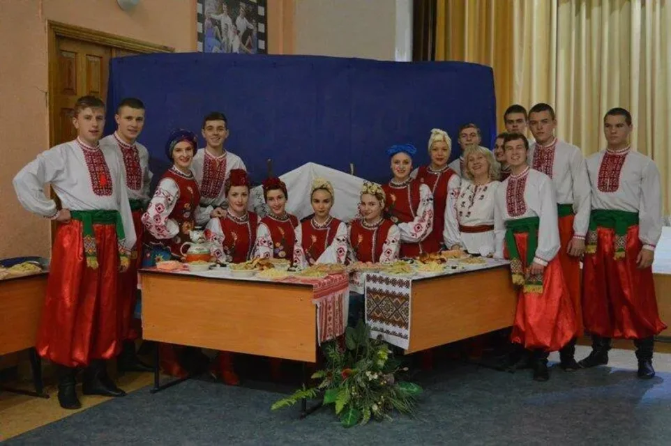 Występ akademickiego zespołu ludowego "WESNA"
