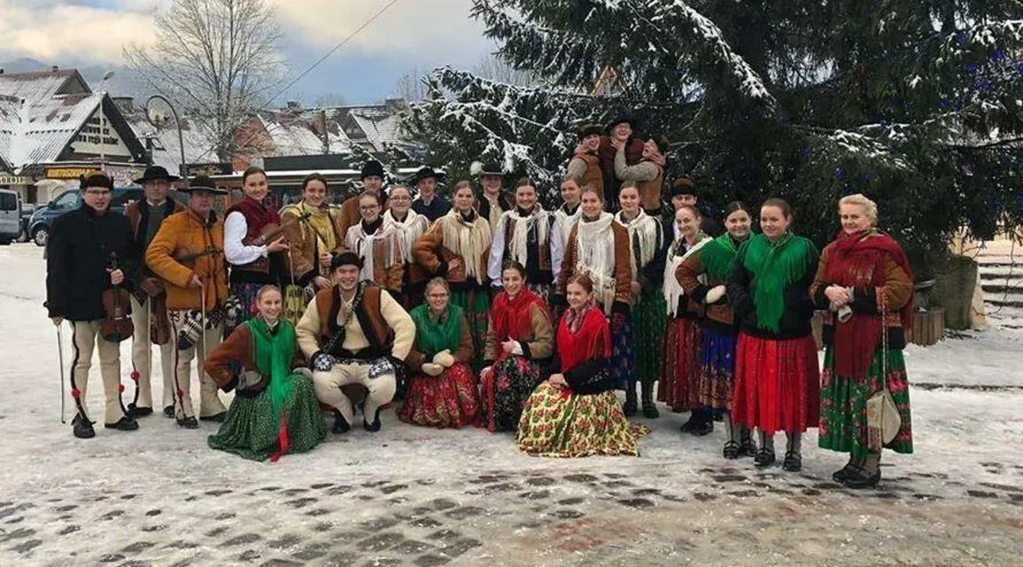 Wieczór w Czerwonym Dworze - Kolędy i pastorałki w wykonaniu Zespołu im. Klimka Bachledy