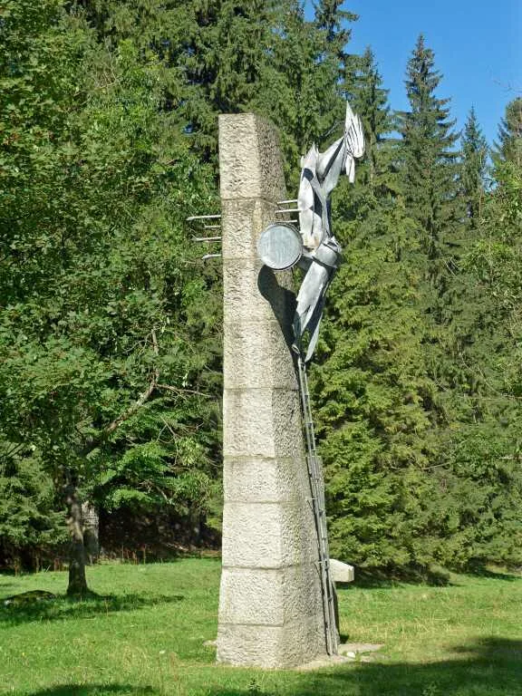 "Prometeusz rozstrzelany" Al. Przewodników Tatrzańskich (fot. Andrzej Samardak)