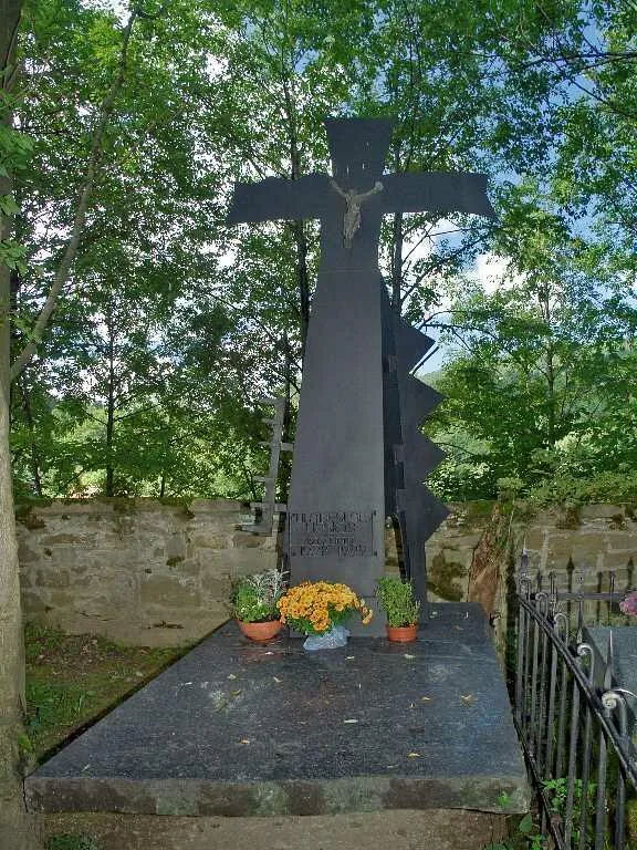 Grób Władysława Hasiora, Stary Cmentarz w Zakopanem (fot. Andrzej Samardak)